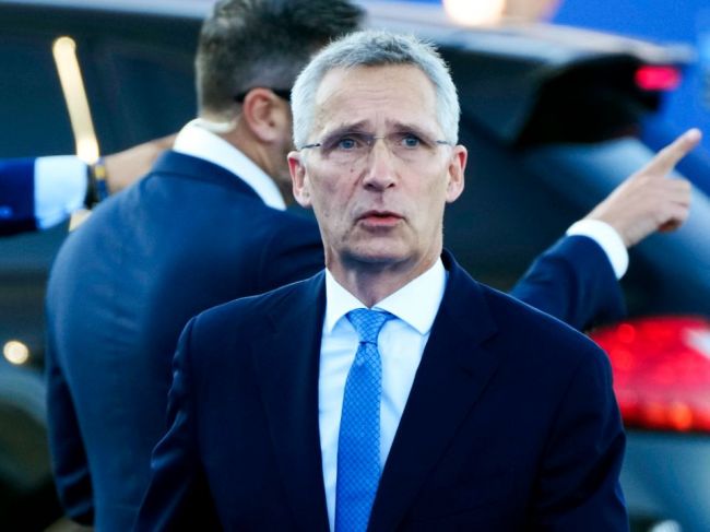 Stoltenberg: Rusko predstavuje priamu hrozbu pre bezpečnosť NATO