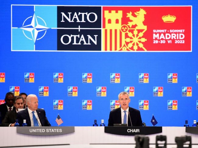 NATO sa rozhodlo výrazne posilniť svoje východné krídlo
