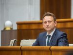 Premiér: Samuel Vlčan má dôveru koalície