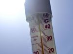 Horúčavy v piatok vyvrcholia, meteorológovia avizujú extrémne teplo