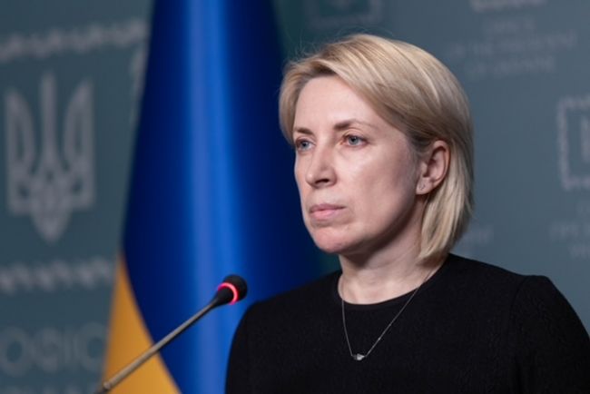 Kyjev vyzval ľudí v Chersonskej oblasti na okamžitú evakuáciu, chystá protiútok