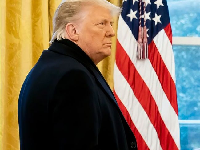 Vyšetrovanie útoku na Kapitol: Trump by mal čeliť právnej zodpovednosti