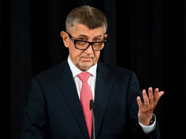 V prvom kole prezidentských volieb v Česku by zvíťazil Babiš