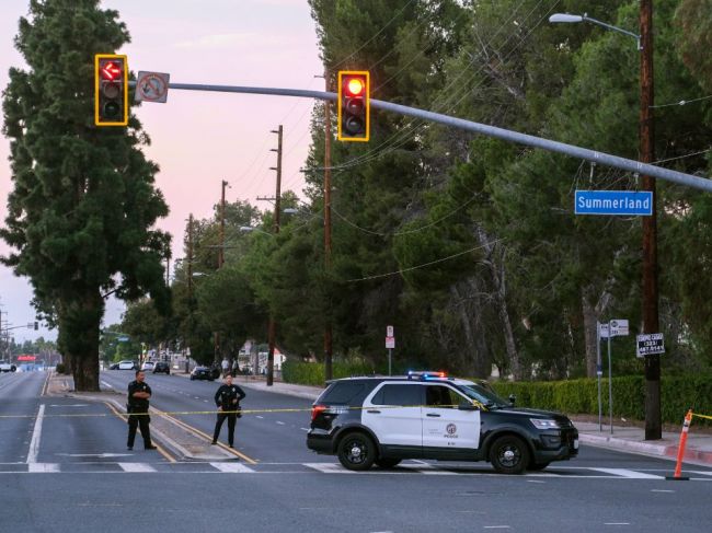 Pri streľbe v Los Angeles zahynuli najmenej dvaja ľudia