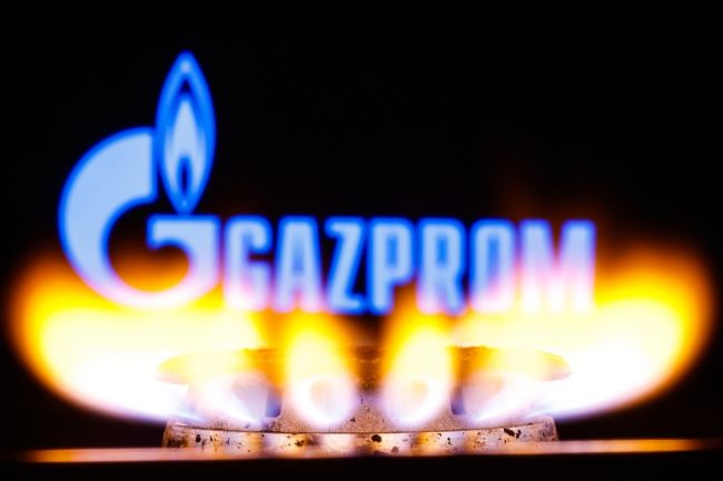 Gazprom obmedzuje dodávky plynu, jeho ceny v Európe rastú