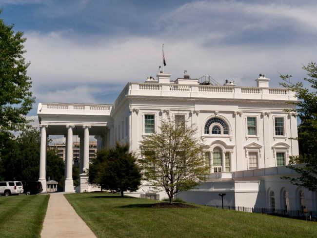 Joe Biden má znovu covid, ide do izolácie