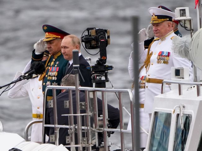 Putin: Ruské námorníctvo bude čoskoro vyzbrojené hypersonickými strelami