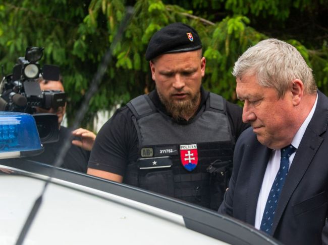 Ústavný súd SR rozhodol, že ŠTS porušil práva bývalého špeciálneho prokurátora Kováčika