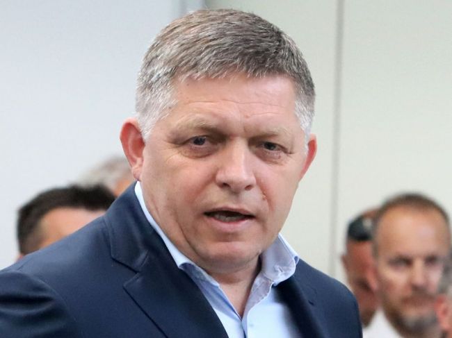 Smer-SD: Pod referendum o páde vlády sa doposiaľ podpísalo vyše 320.000 ľudí