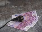 Domácnostiam hrozí dramatické zvyšovanie cien elektriny, varuje ÚRSO