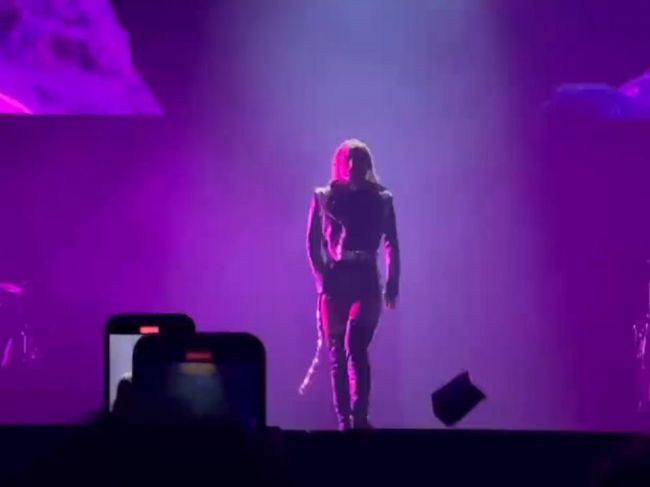 ​Video: Na koncerte Lady Gaga si všimli anomáliu. Speváčku vraj chránilo „neviditeľné pole“