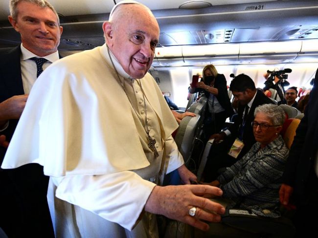 Vatikán vyrovnáva rozpočet predajom svojho majetku, uviedol 
