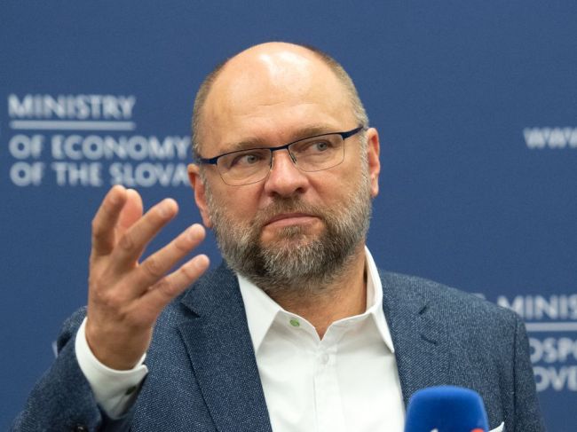 Matovič zrejme neodstúpi. Takýto scenár čaká Slovensko koncom leta, myslí si Sulík