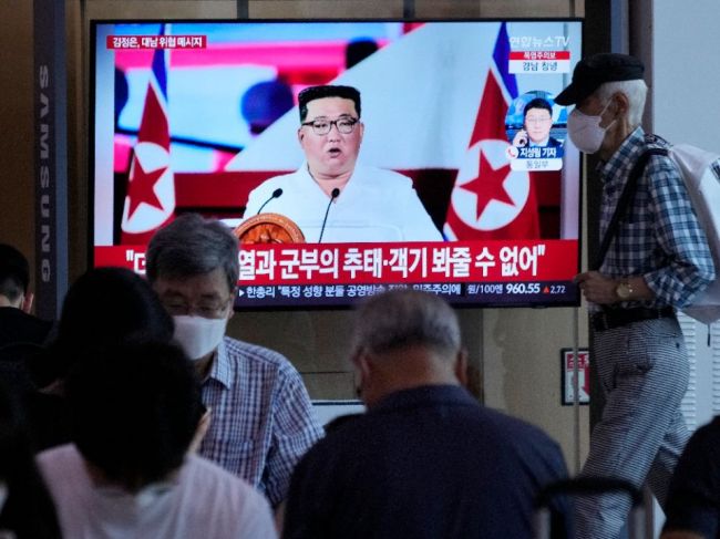 Kim Čong-un vyhlásil víťazstvo nad covidom