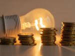Ceny elektriny a plynu dosahujú nové maximá, spotreba klesá