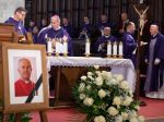 Pokračuje rozlúčka so zosnulým Jozefom Tomkom, popoludní ho prevezú do Košíc