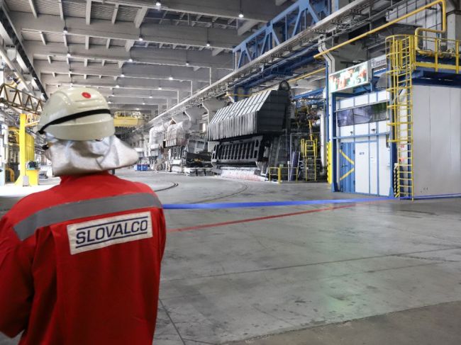 Situáciu v Slovalcu monitoruje aj rezort financií, možnosti štátu sú však limitované