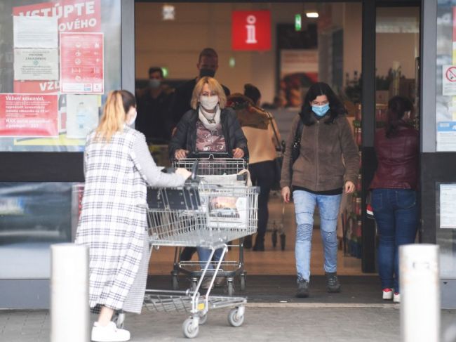 Pre štátne sviatky budú obchody 29. augusta a 1. septembra zatvorené