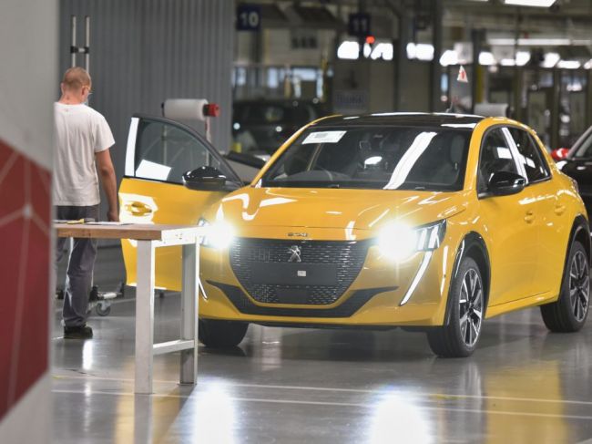 Trnavská automobilka rozhodla o zvýšení miezd a mimoriadnom bonuse