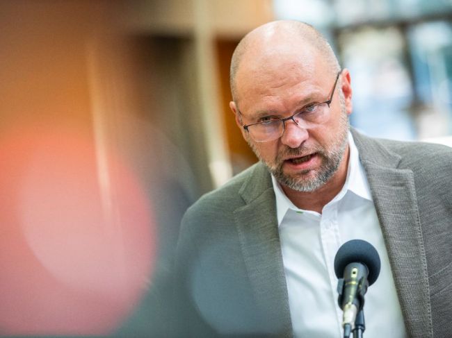 Sulík poprel slová Hegera, cena elektriny by nemala výrazne rásť