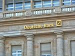 Riaditeľ Deutsche Bank varuje pred recesiou v Nemecku a ďalšími problémami