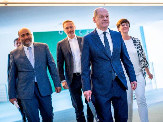 Pomoc na zmiernenie dôsledkov inflácie dosiahne v Nemecku tento rok 13 miliárd eur