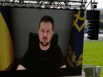 Rusko zriadilo útvar, ktorého úlohou je poškodiť povesť Zelenského, informuje Sky News