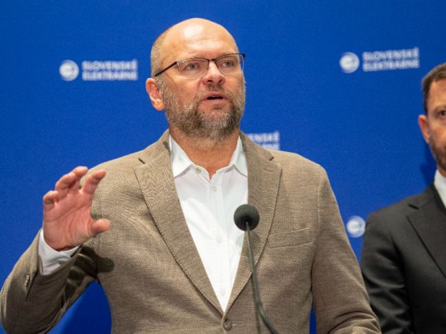 Slovensko by do roku 2030 malo vyrábať ročne 45.000 ton bezemisného vodíka