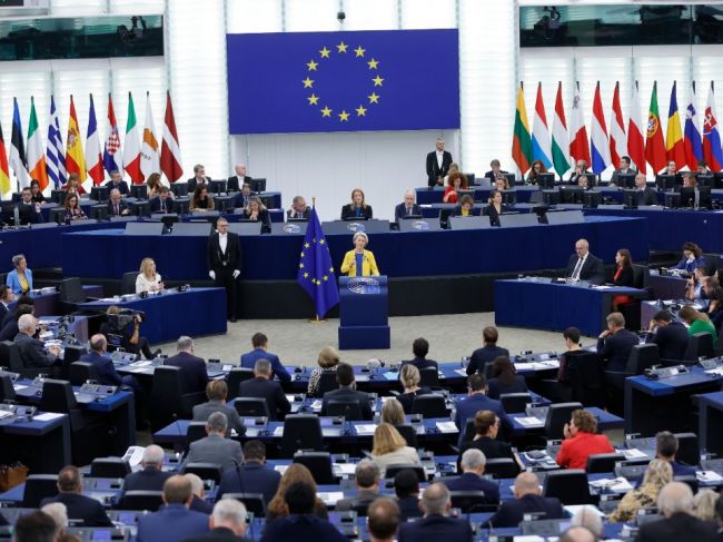 EÚ navrhla mimoriadne zákroky na trhu s energiou v snahe čeliť vysokým cenám