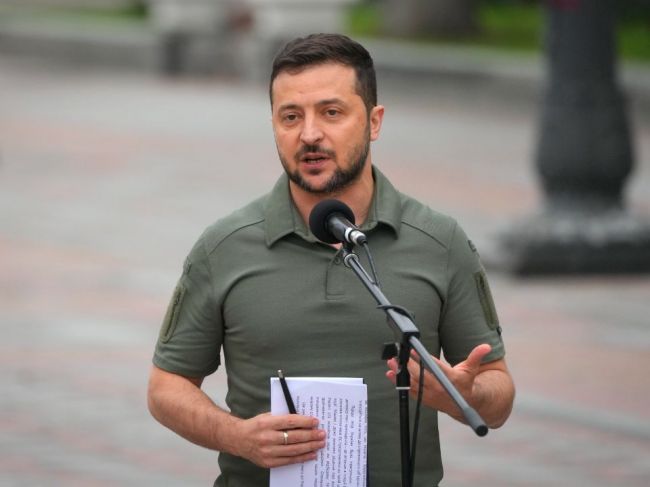 Zelenskyj: Vladimir Putin vedome posiela obyvateľov Ruska na smrť