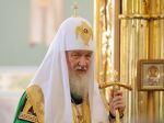 Patriarcha Kirill sľubuje vojakom za smrť na bojisku odpustenie hriechov