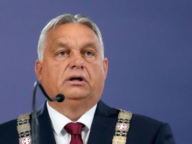 Orbán na Facebooku vyzýva na zrušenie sankcií voči Rusku