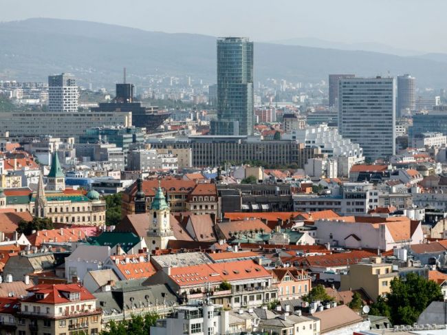 Analytici sú v odhadoch HDP optimistickejší ako NBS, očakávajú rast ekonomiky