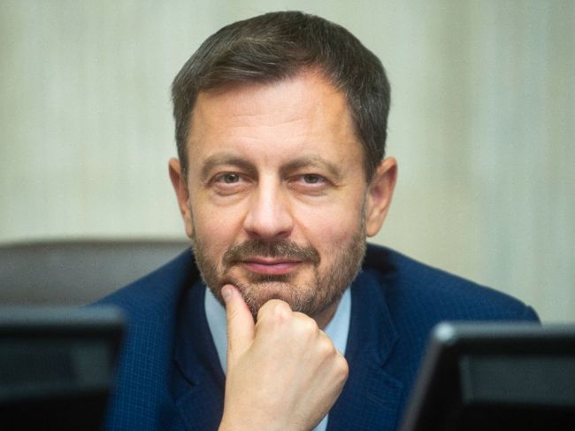 Premiér poskytne 300.000 eur z rezervy, podporí projekty v takmer každom okrese