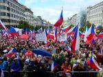 V Česku znova protestovali desaťtisíce ľudí, žiadali demisiu Fialovho kabinetu