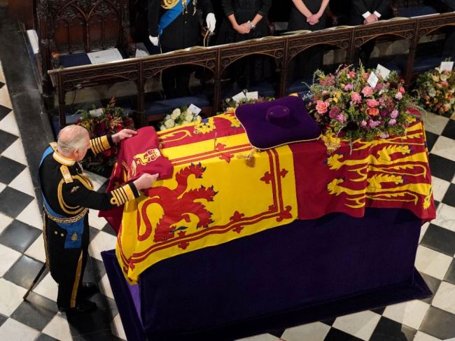 Škótsky matričný úrad zverejnil príčinu úmrtia Alžbety II. 