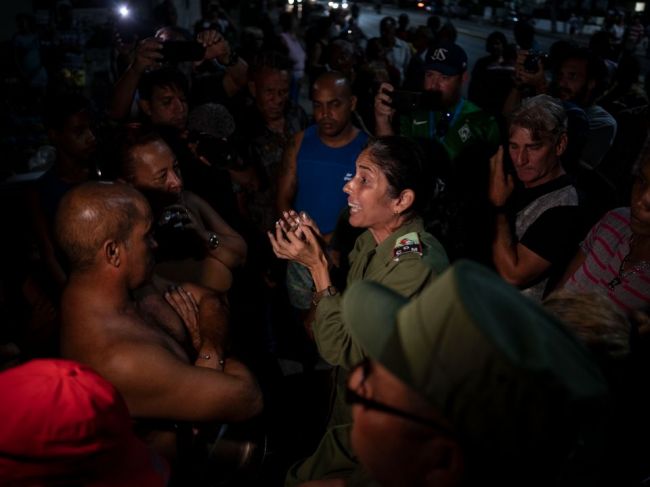 V Havane tretí deň protestovali proti výpadkom dodávok elektriny po hurikáne