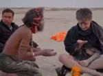 Video: Reportér zavítal medzi kanibalov. Takéto pohostenie by bez ujmy zvládol len málokto
