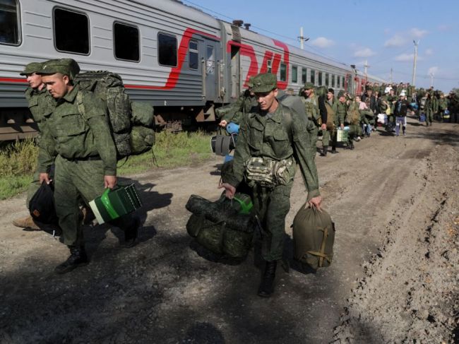 Rusi sa zúfalo snažia dobyť Bachmut. Strategický bod je dôležitý aj pre morálku