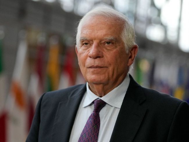 Borrell: EÚ stojí pri Ukrajine, ďalšia vojenská pomoc je na ceste