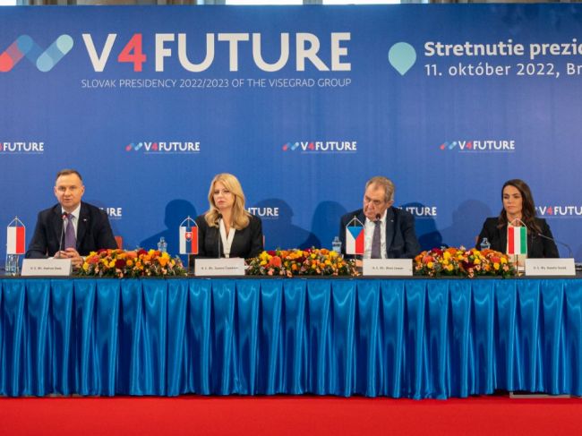 Prezidenti V4 diskutovali v Bratislave, riešili tieto témy