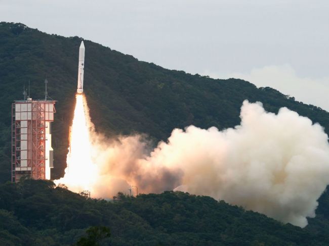 Japonsko poslalo rakete Epsilon krátko po štarte pokyn na sebazničenie