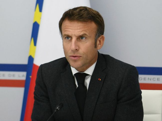 Macron žiada solidaritu Nemecka v otázke energií