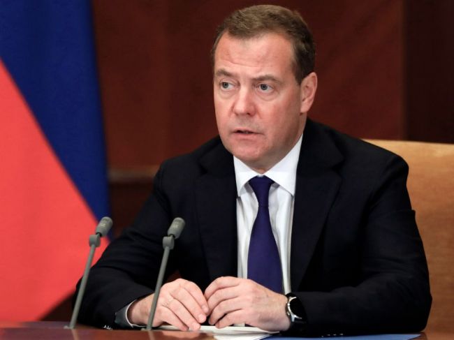 Medvedev varoval Izrael pred dodávkami zbraní na Ukrajinu
