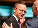Nové migračné vlny vyhovujú teroristickým organizáciám, varuje Szijjártó