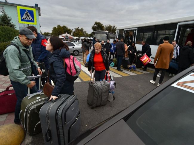 Ukrajinský premiér varoval pred migračnou krízou počas zimy