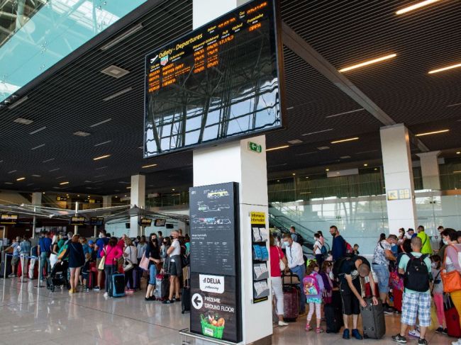 Od stredy lieta priama letecká linka z Bratislavy do Dubaja