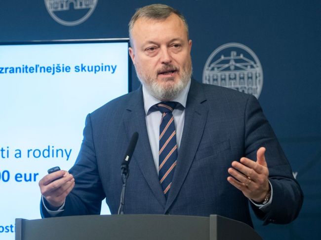 Krajniak: Vláda sa rozhodla zvýšiť pomoc s cenami energií pre podniky