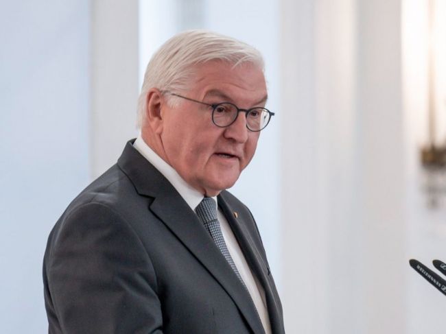 Nemecký prezident Steinmeier začína návštevu Japonska