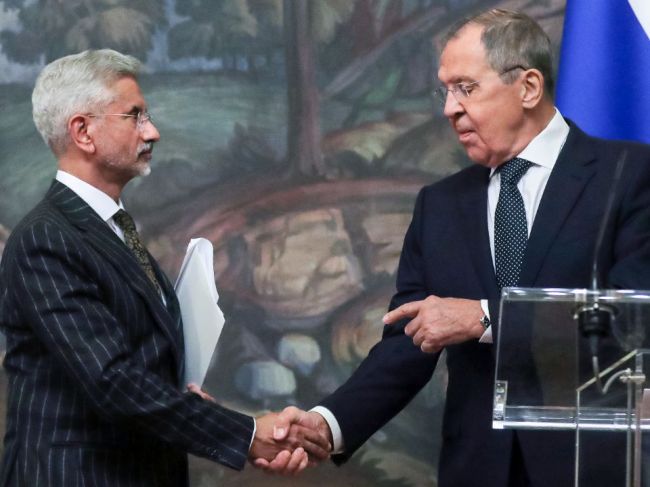 Indický minister Jaishankar: India bude naďalej nakupovať ruskú ropu